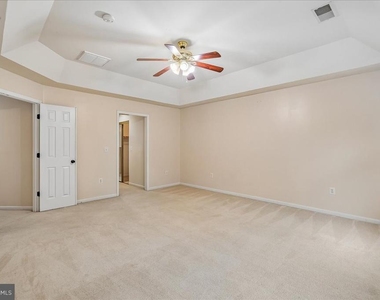 905 Royal Elm Court - Photo Thumbnail 30