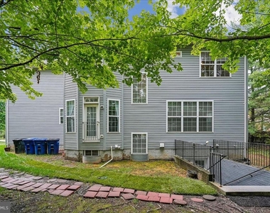 905 Royal Elm Court - Photo Thumbnail 63