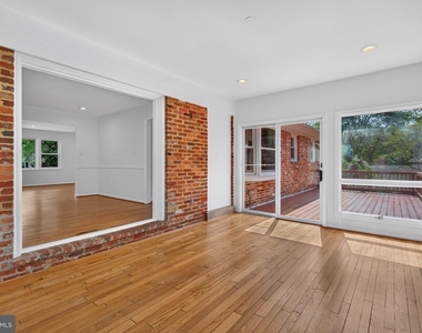 8020 Agin Court - Photo Thumbnail 14