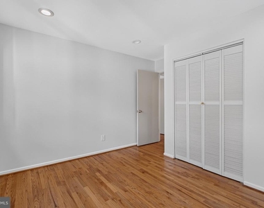 8020 Agin Court - Photo Thumbnail 24