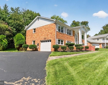 8020 Agin Court - Photo Thumbnail 2