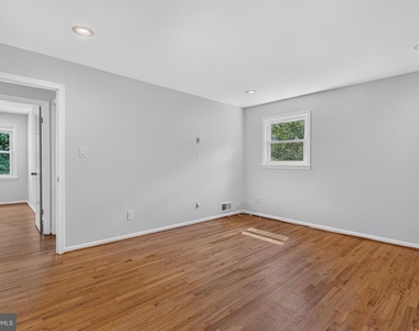 8020 Agin Court - Photo Thumbnail 26