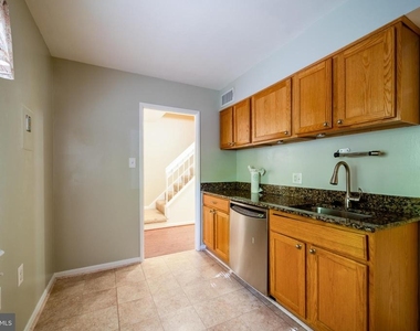 2455 Pyrenees Court - Photo Thumbnail 7
