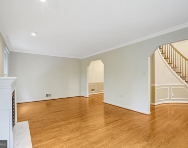 7975 Yancey Drive - Photo Thumbnail 5