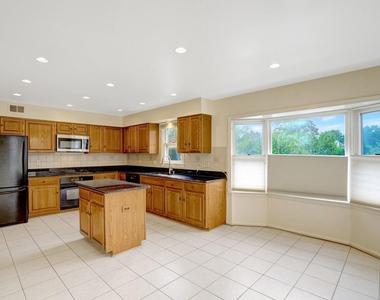 7975 Yancey Drive - Photo Thumbnail 11