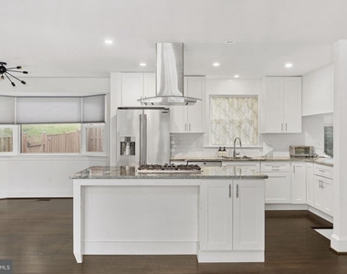6901 Murray Lane - Photo Thumbnail 20