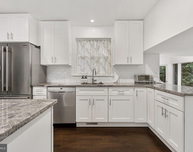 6901 Murray Lane - Photo Thumbnail 19