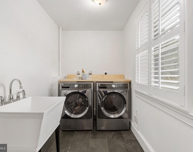 6901 Murray Lane - Photo Thumbnail 10