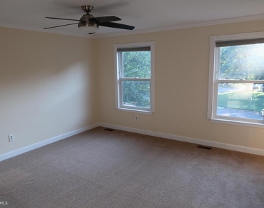 12000 Rosiers Branch Drive - Photo Thumbnail 10