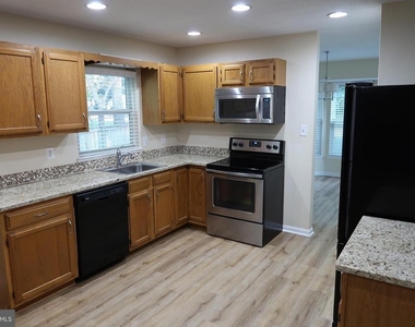 12000 Rosiers Branch Drive - Photo Thumbnail 14