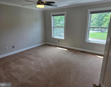 12000 Rosiers Branch Drive - Photo Thumbnail 17