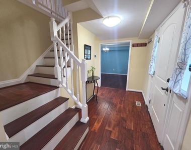 13106 Melville Lane - Photo Thumbnail 3