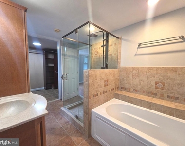 13106 Melville Lane - Photo Thumbnail 25
