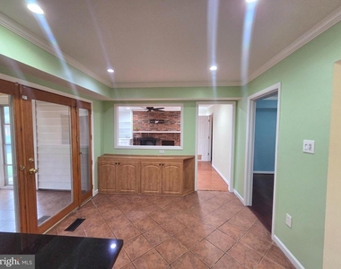 13106 Melville Lane - Photo Thumbnail 11