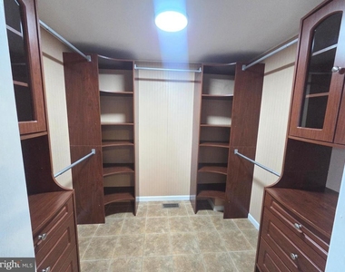 13106 Melville Lane - Photo Thumbnail 24