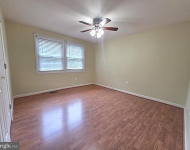 13106 Melville Lane - Photo Thumbnail 17