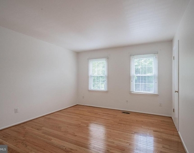 7746 Brandeis Way - Photo Thumbnail 34