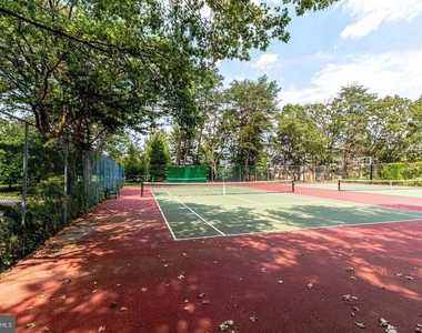 3100 S Manchester Street - Photo Thumbnail 17