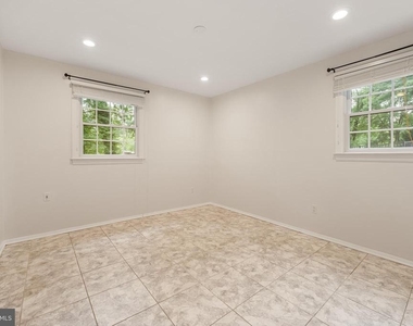 6711 Doane Avenue - Photo Thumbnail 21