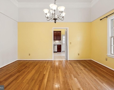 6711 Doane Avenue - Photo Thumbnail 5