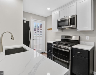 23 Underwood Place - Photo Thumbnail 7