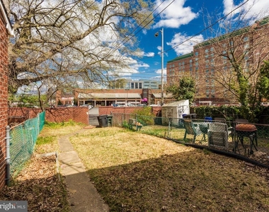 1045 N Monroe Street - Photo Thumbnail 36