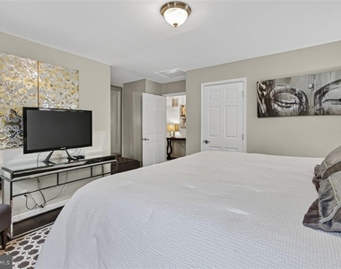 1800 N Quantico Street - Photo Thumbnail 24