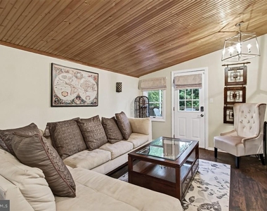 1800 N Quantico Street - Photo Thumbnail 13