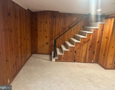1045 N Nelson Street - Photo Thumbnail 13