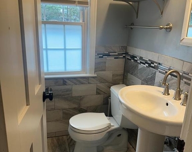 1045 N Nelson Street - Photo Thumbnail 7