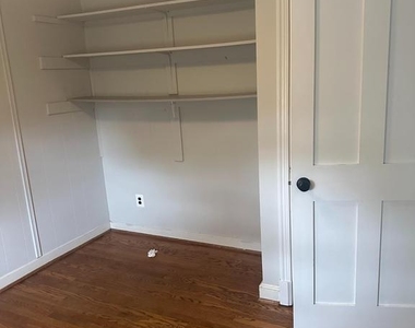 1045 N Nelson Street - Photo Thumbnail 9