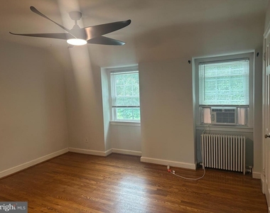 1045 N Nelson Street - Photo Thumbnail 6