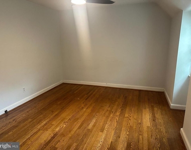 1045 N Nelson Street - Photo Thumbnail 5