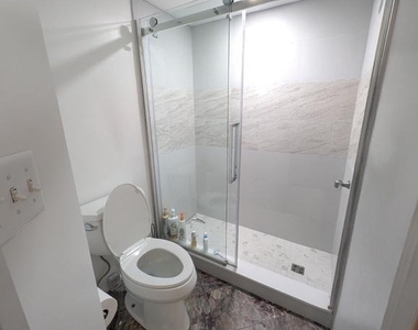 1600 N Oak Street - Photo Thumbnail 10