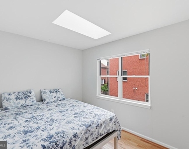 1113 N Vernon Street - Photo Thumbnail 18