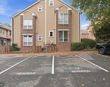 1113 N Vernon Street - Photo Thumbnail 24