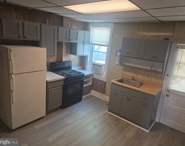 2621 E Monmouth Street - Photo Thumbnail 1