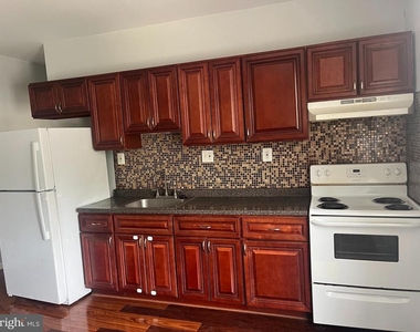 6124 N Broad Street - Photo Thumbnail 4