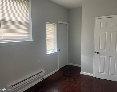 6124 N Broad Street - Photo Thumbnail 12