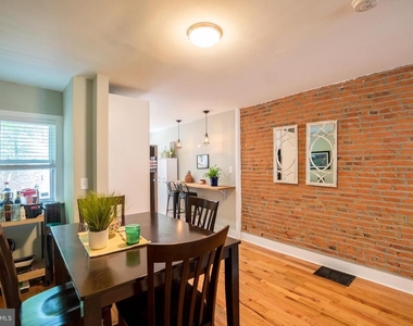 2531 E Gordon Street - Photo Thumbnail 3