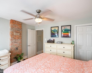 2531 E Gordon Street - Photo Thumbnail 14