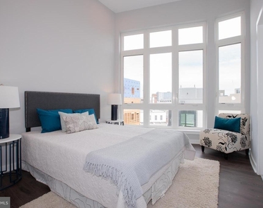 1534 Ridge Avenue - Photo Thumbnail 7