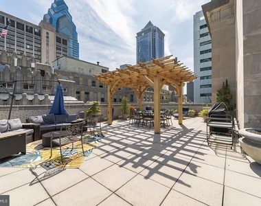 1600 Arch Street - Photo Thumbnail 22