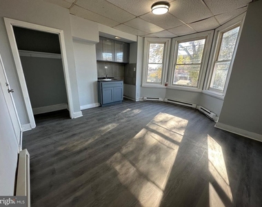 1521 Wakeling Street - Photo Thumbnail 3