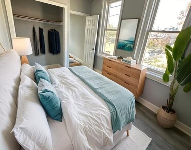 1521 Wakeling Street - Photo Thumbnail 1