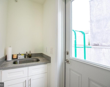 1441 S Bouvier Street - Photo Thumbnail 17