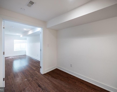 1441 S Bouvier Street - Photo Thumbnail 8