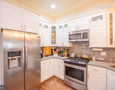 1441 S Bouvier Street - Photo Thumbnail 5