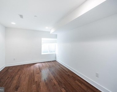 1441 S Bouvier Street - Photo Thumbnail 14