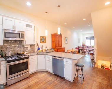 1441 S Bouvier Street - Photo Thumbnail 6